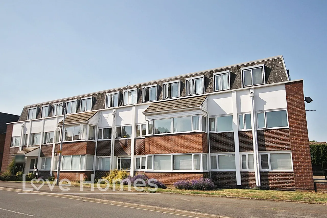 2 bed flat for sale, Dukes Court, Flitwick