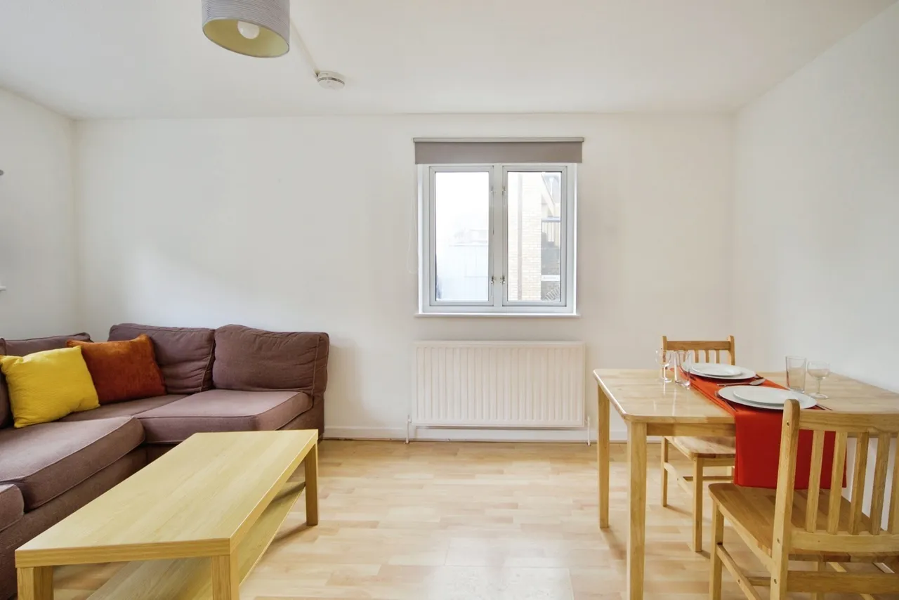 St Marys Court, Rainhill Way, Bow, E3, photo 5