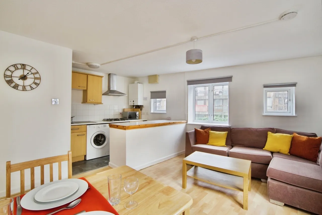 St Marys Court, Rainhill Way, Bow, E3, photo 2