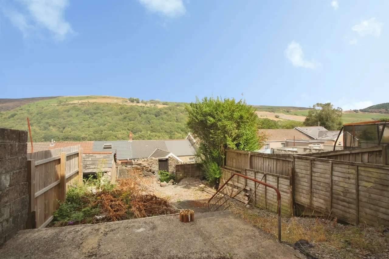 Duffryn Street, Ferndale, CF43, photo 16