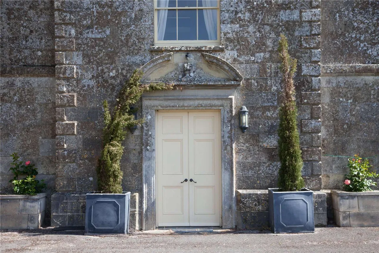 The Bapton Manor Estate, Bapton Manor, Bapton, Warminster, BA12 0SB, photo 4