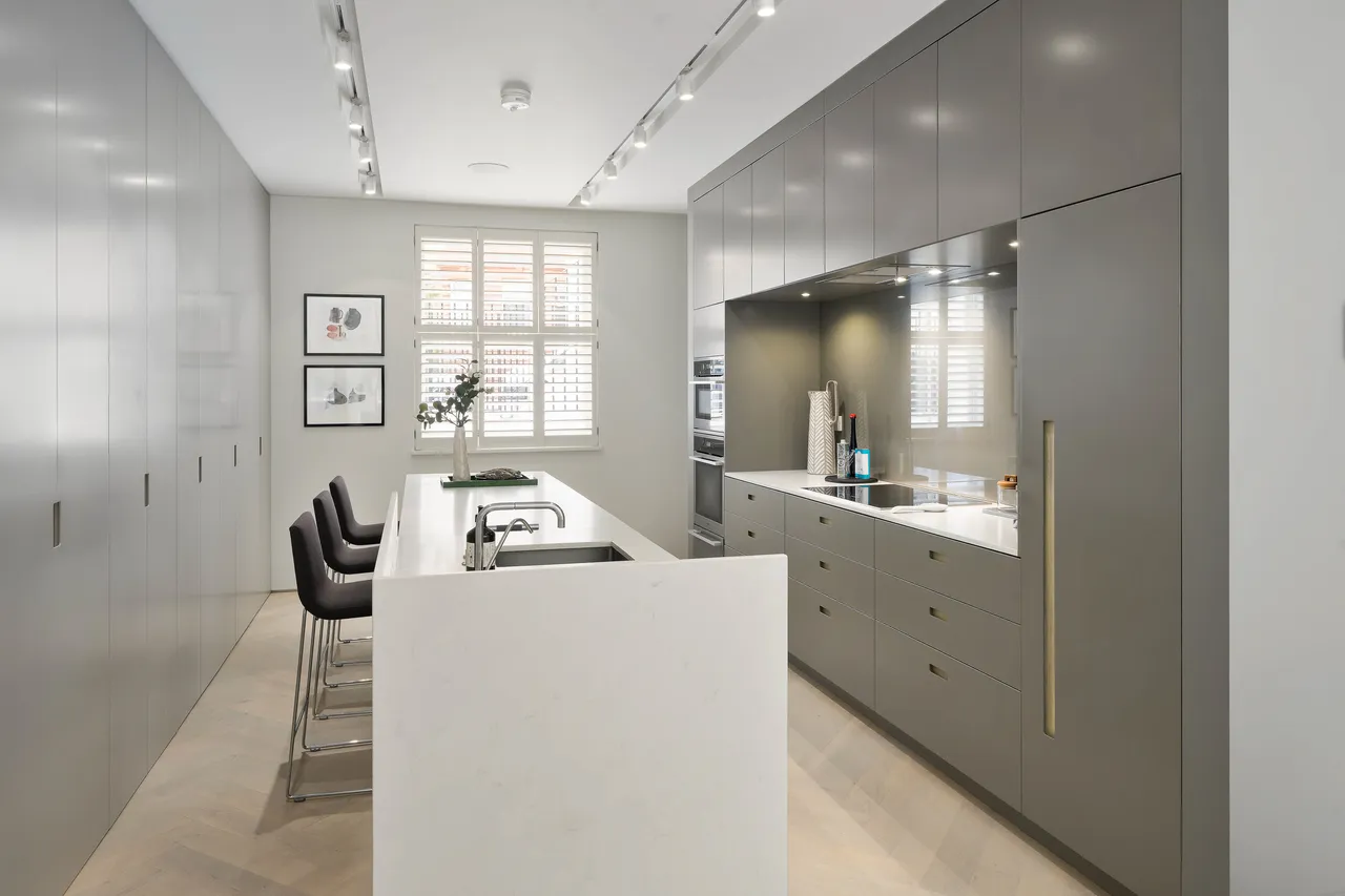 Phillimore Terrace, Kensington, London, photo 3