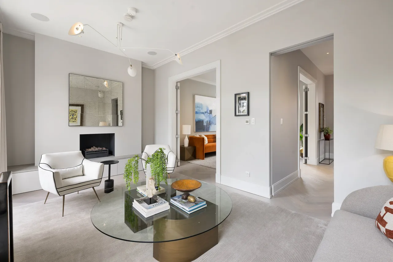 Phillimore Terrace, Kensington, London, photo 2