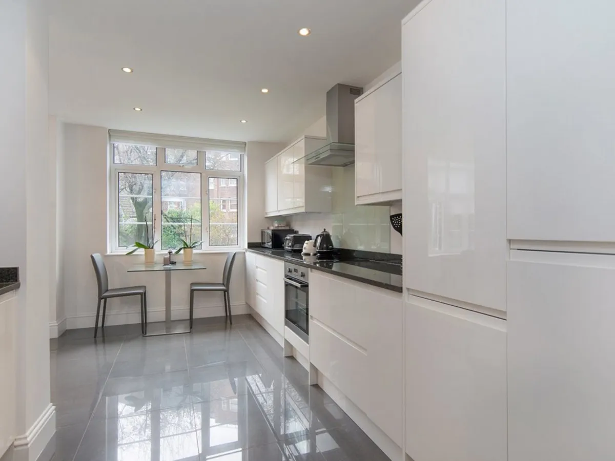 2 bed flat to rent, Grove End Gardens, Grove End Road, NW8