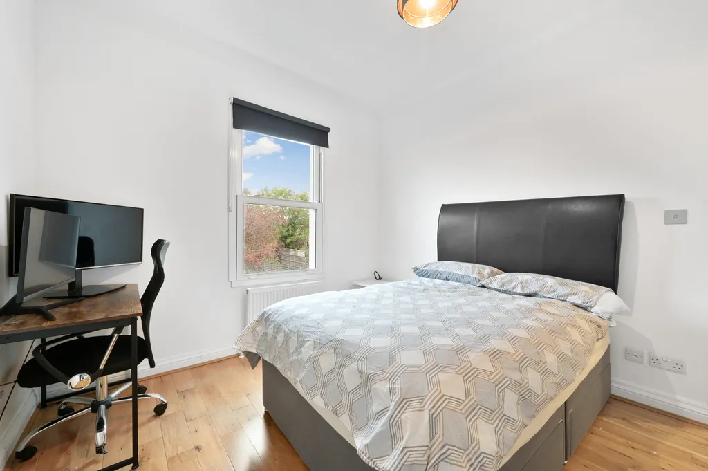 Faraday Road, London, SW19, photo 9