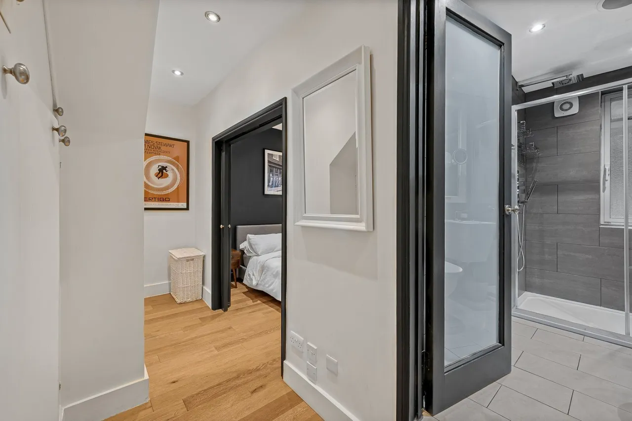 Neal Street, London, WC2H, photo 14