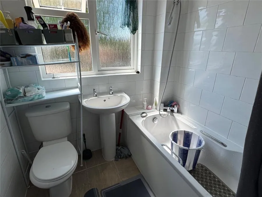 Becontree Close, Clacton-on-Sea, CO15, photo 11