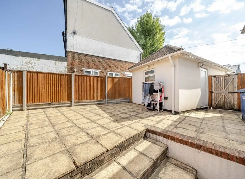 Woodcote Avenue, Mill Hill, NW7, photo 10