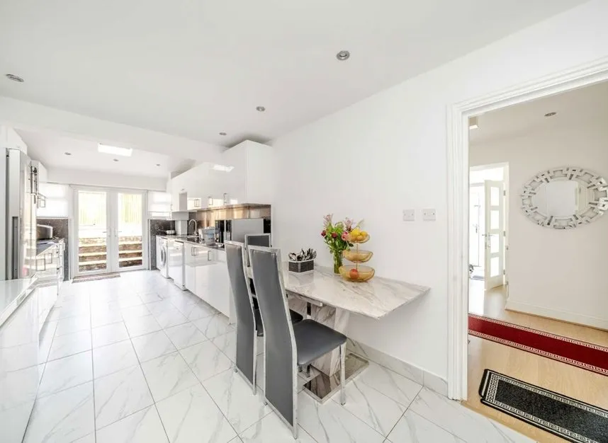 Woodcote Avenue, Mill Hill, NW7, photo 4