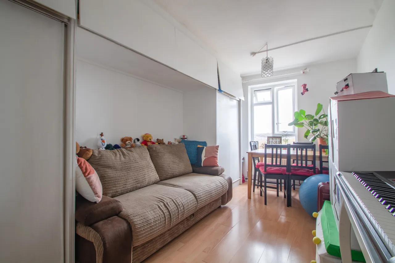 Strongbow Crescent, London, SE9, photo 5