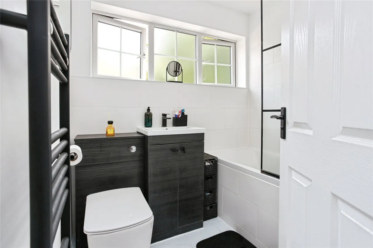 Driffield Gardens, Tonbridge, TN9, photo 10
