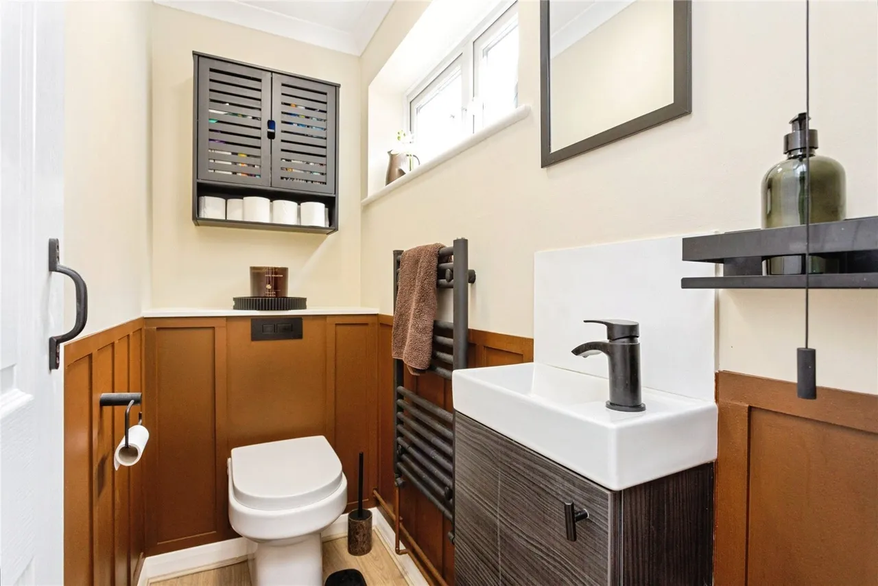 Driffield Gardens, Tonbridge, TN9, photo 12