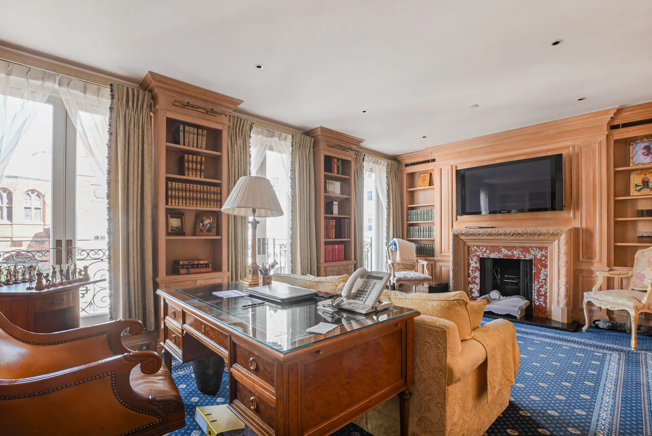 67 Bourne Street, London, photo 12