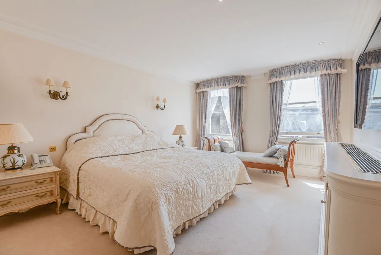 67 Bourne Street, London, photo 7