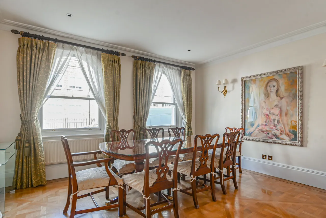 67 Bourne Street, London, photo 9