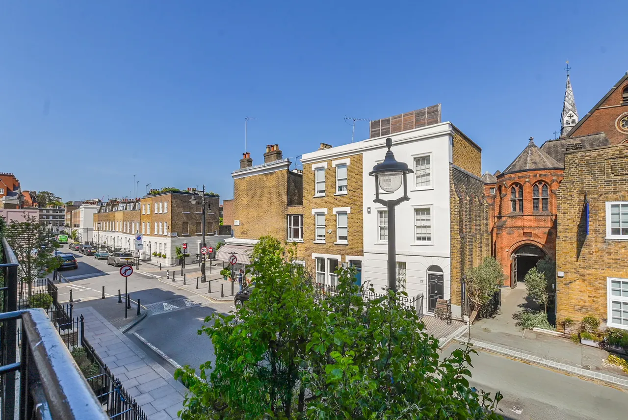 67 Bourne Street, London, photo 5