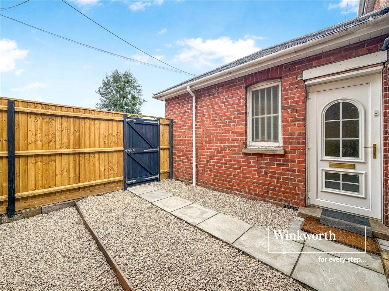 3 bed flat for sale — Ringwood Road, Ferndown, Dorset, BH22