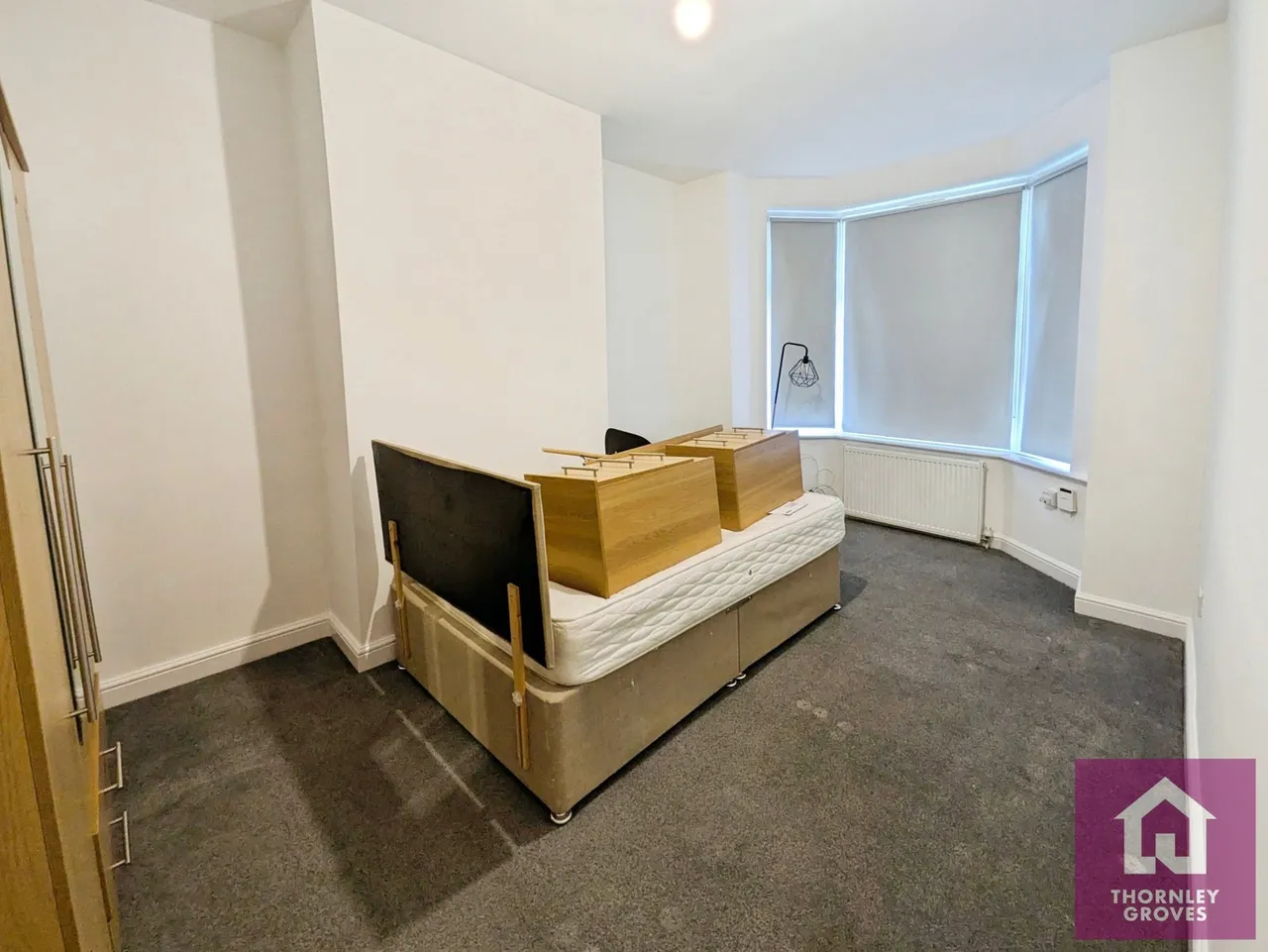 Canal Bank, Monton, M30, photo 5
