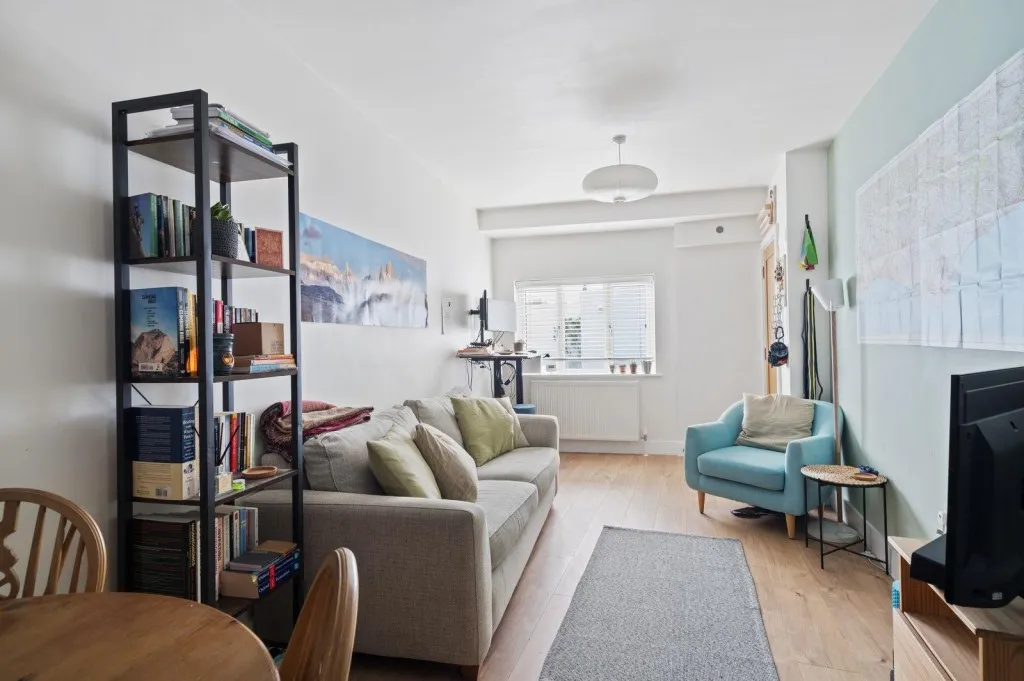 1 bed flat for sale, Foundry Passage, Lewes