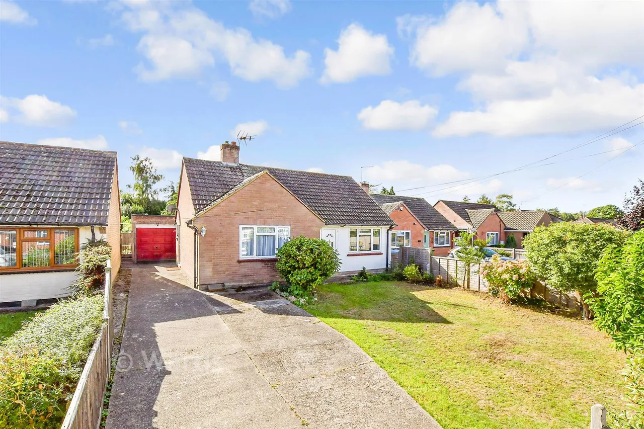 2 bed house for sale, Charlesford Avenue, Kingswood, ME17
