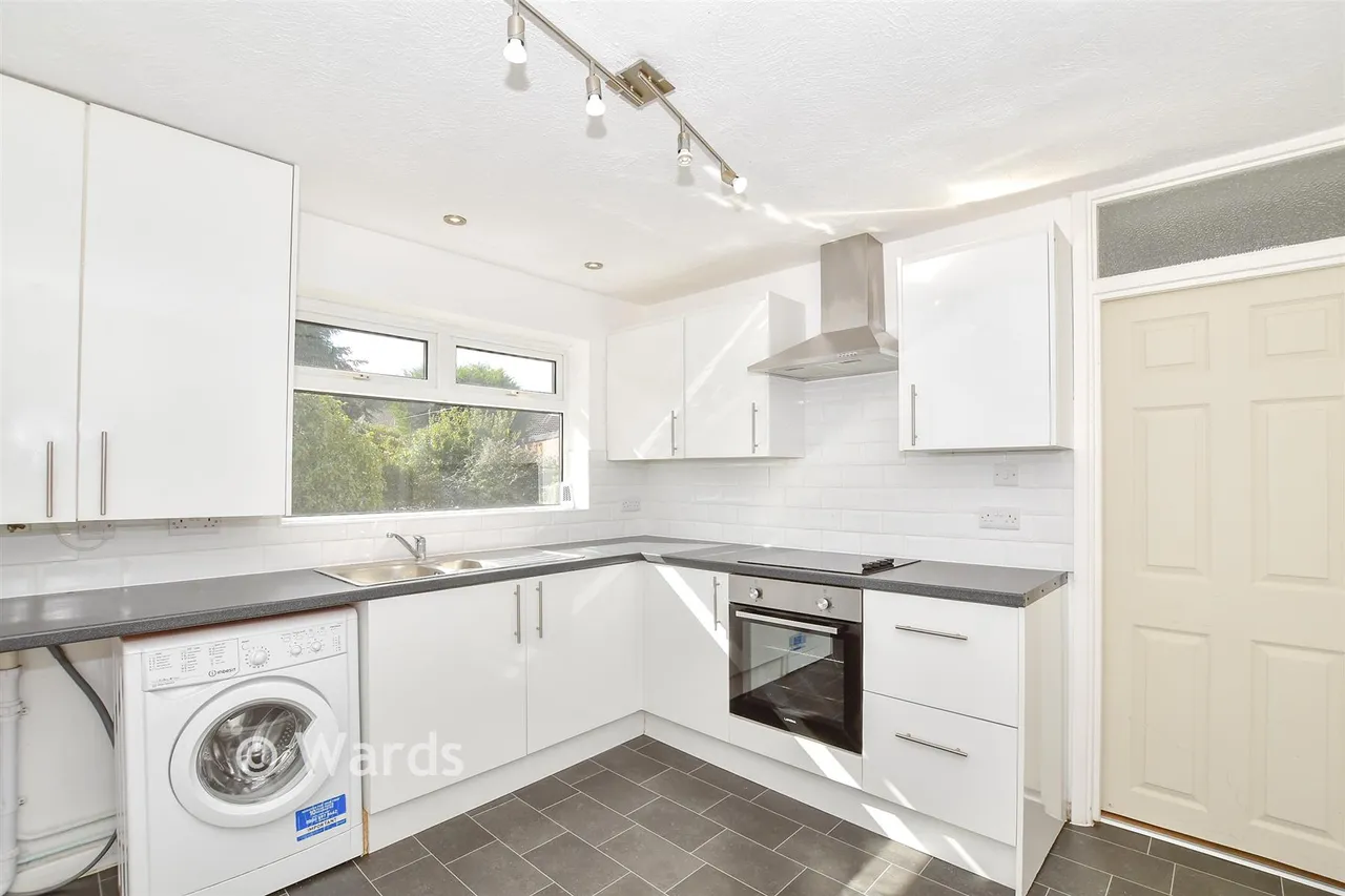 Charlesford Avenue, Kingswood, ME17, photo 3