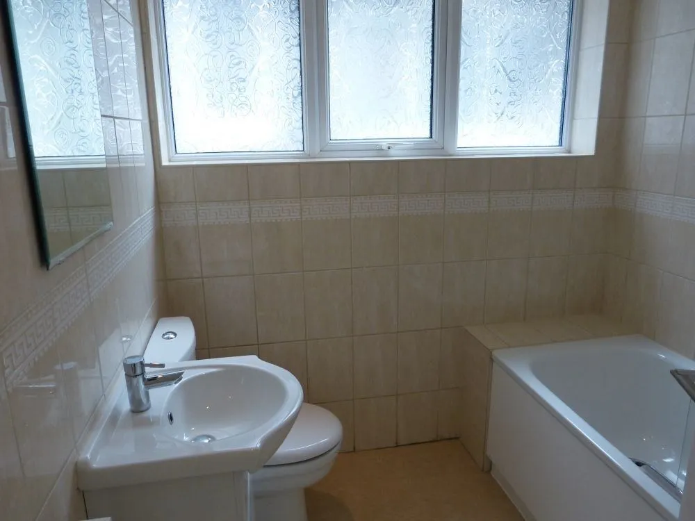 2 bed flat to rent Wentworth Road, London NW11, photo 8