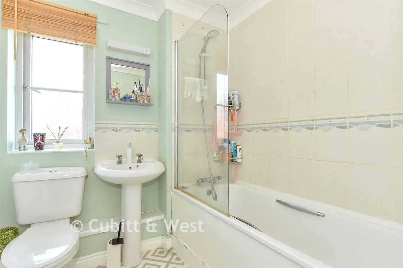 Kirpal Road, Portsmouth, PO3, photo 5