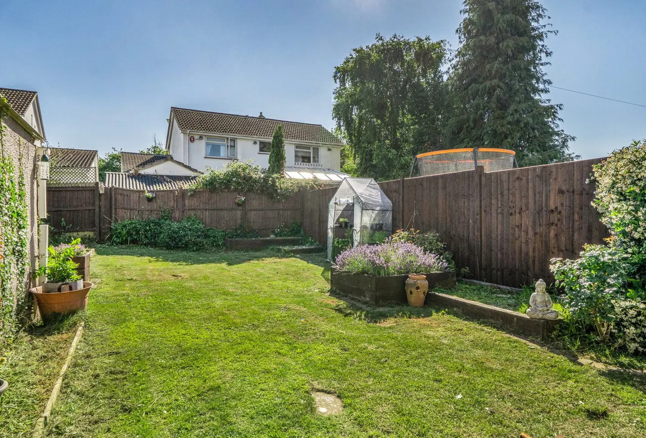 Court Road, Gloucestershire, Frampton Cotterell, BS36 2DN, photo 22