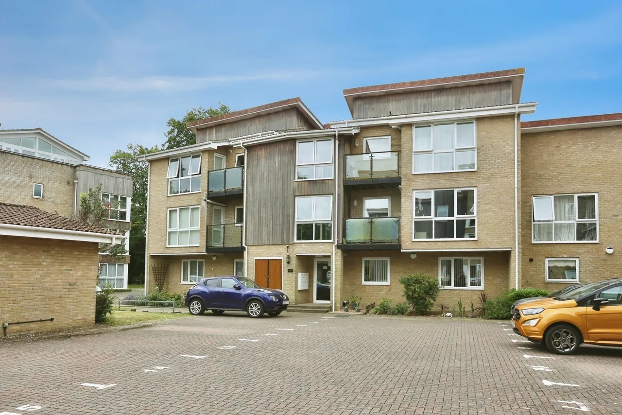 Regents Park Road, Southampton, SO15, photo 20