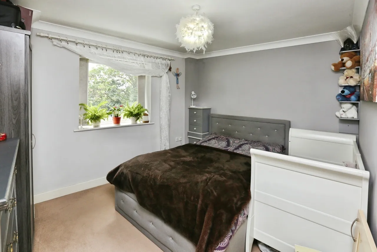 Regents Park Road, Southampton, SO15, photo 7