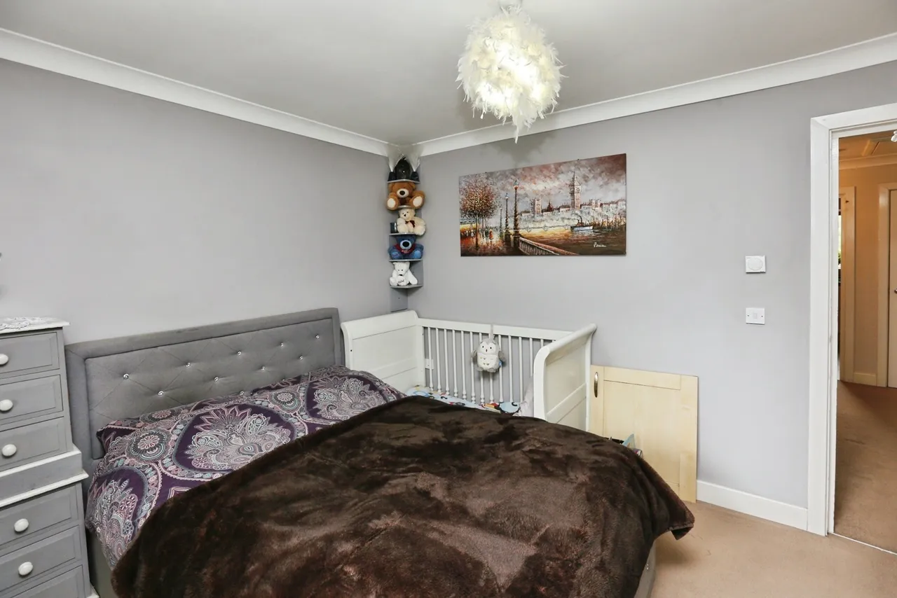 Regents Park Road, Southampton, SO15, photo 12