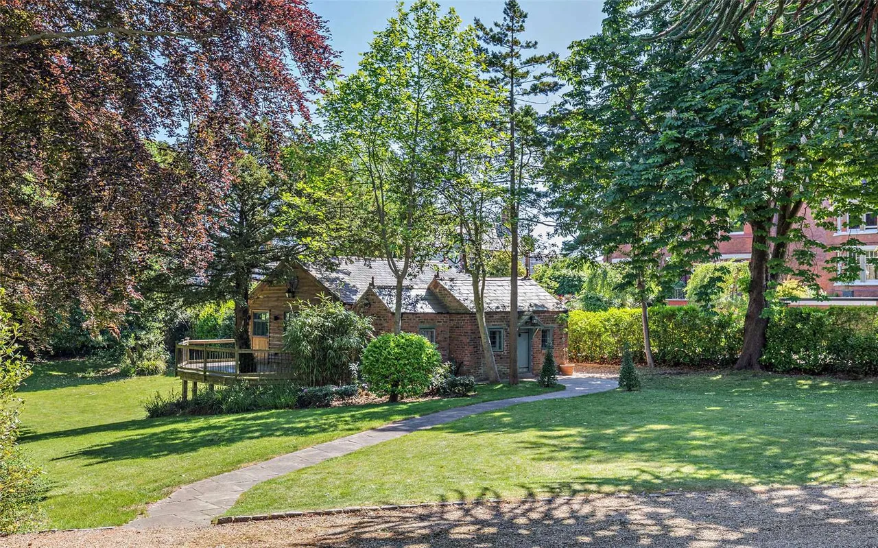 Dee Banks, Chester, Cheshire, CH3 5UU, photo 10