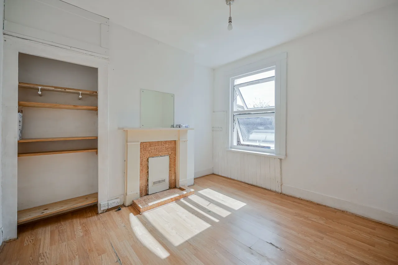 37 Cobham Road, London, photo 4