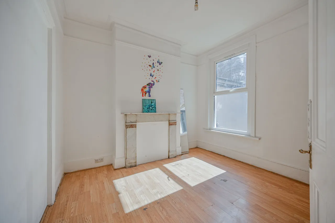 37 Cobham Road, London, photo 5