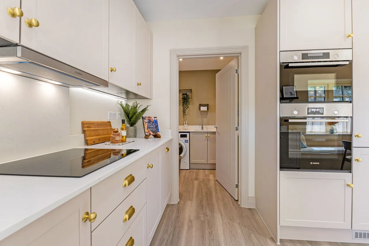 The Aspen, Headley Chase, KT18, photo 6