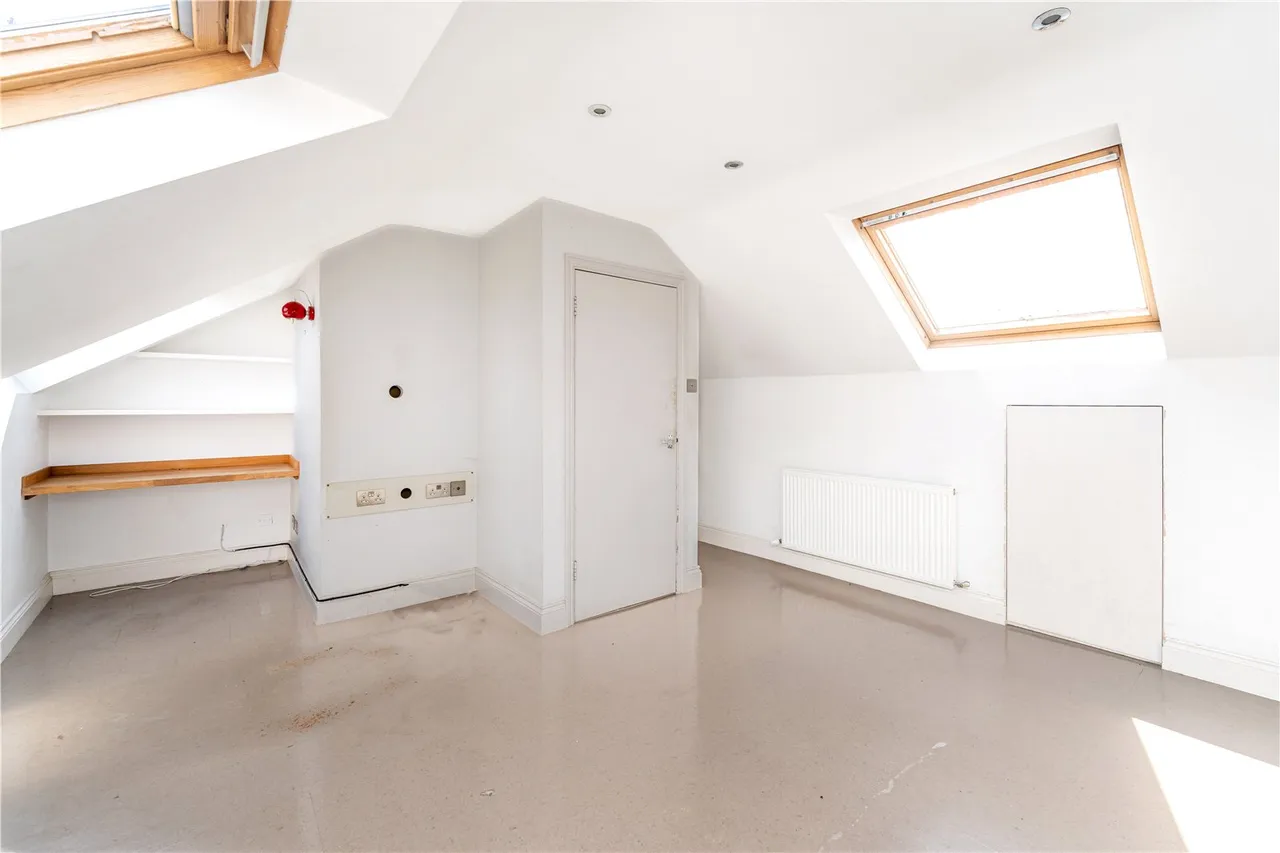 Sunnyside Road, Teddington, TW11 0RP, photo 11