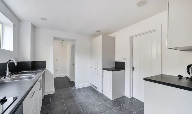 Harvester Road, Epsom, KT19, photo 13
