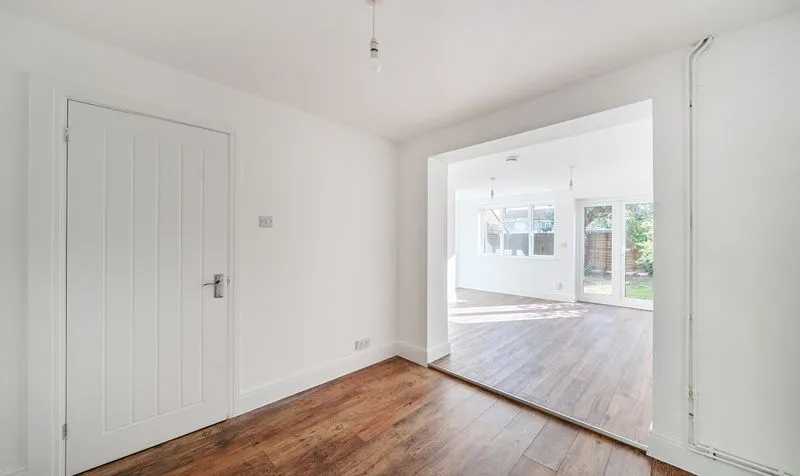 Harvester Road, Epsom, KT19, photo 7