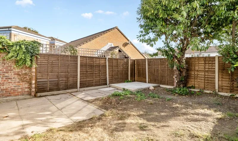 Harvester Road, Epsom, KT19, photo 21