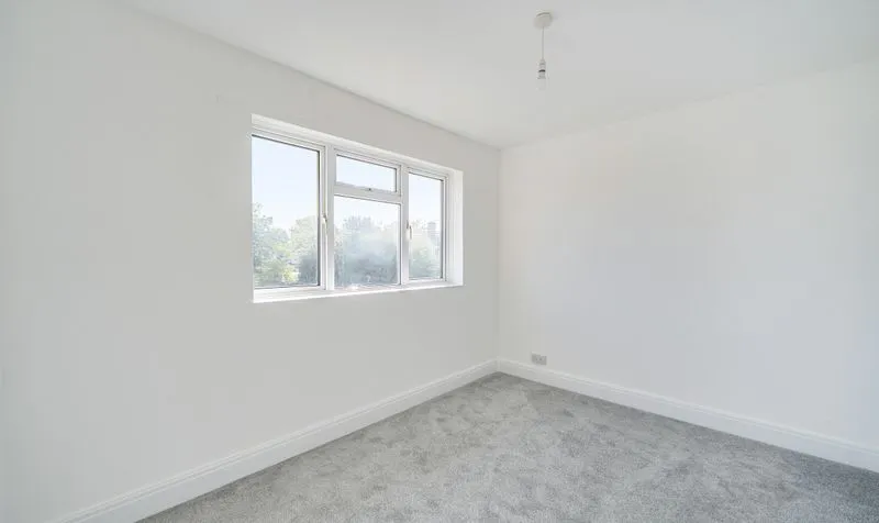 Harvester Road, Epsom, KT19, photo 17