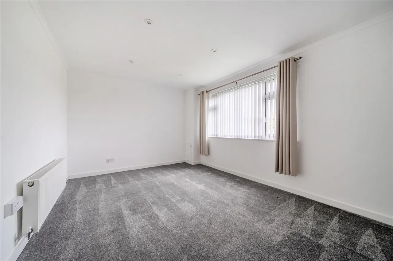 Downlands Road, Devizes, SN10, photo 6