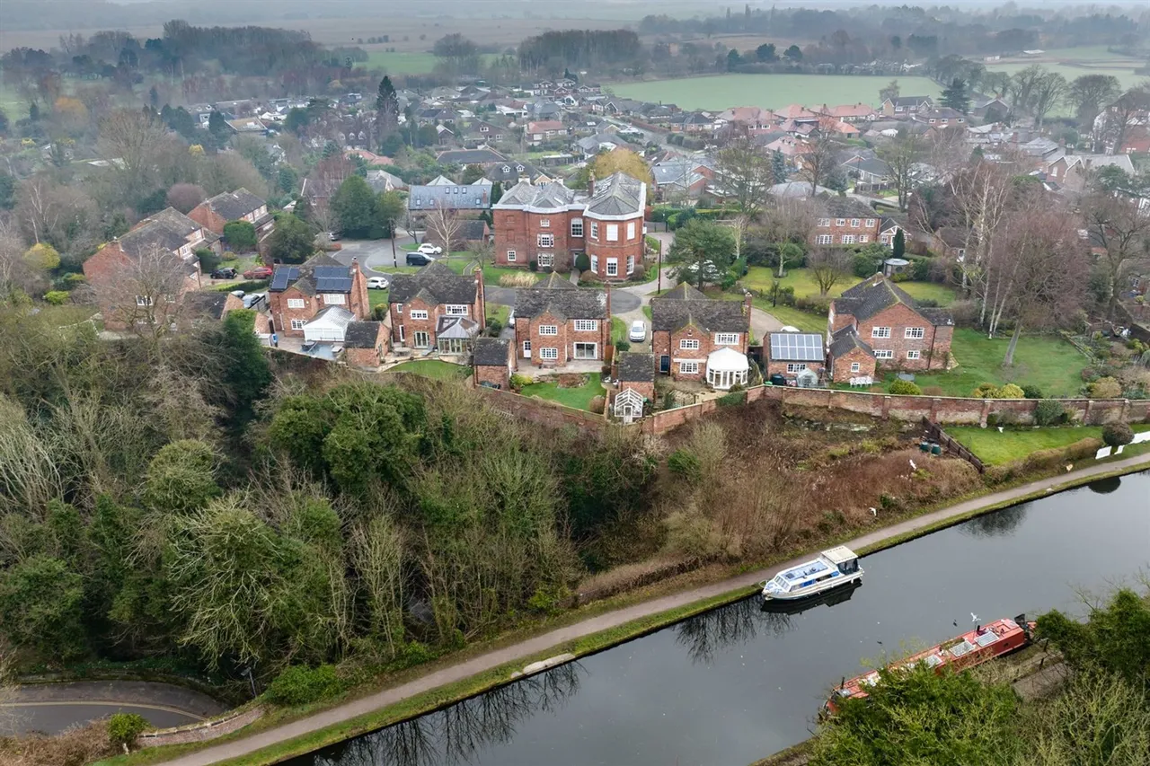 Millbank, Lymm, photo 10