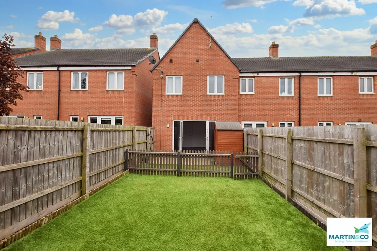 Co-Op Close, Barwell, photo 5