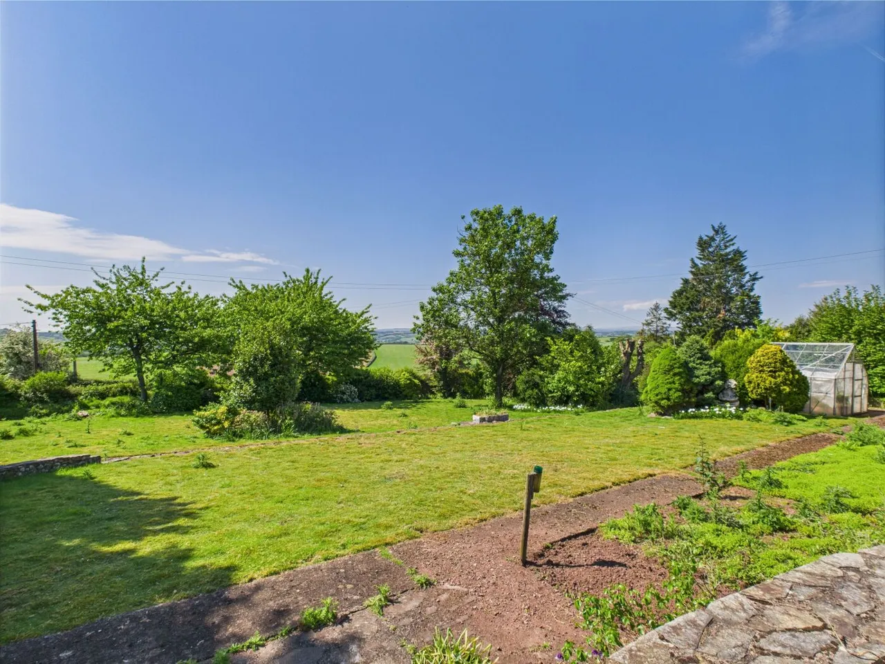 Barnstaple Cross, Crediton, EX17, photo 18