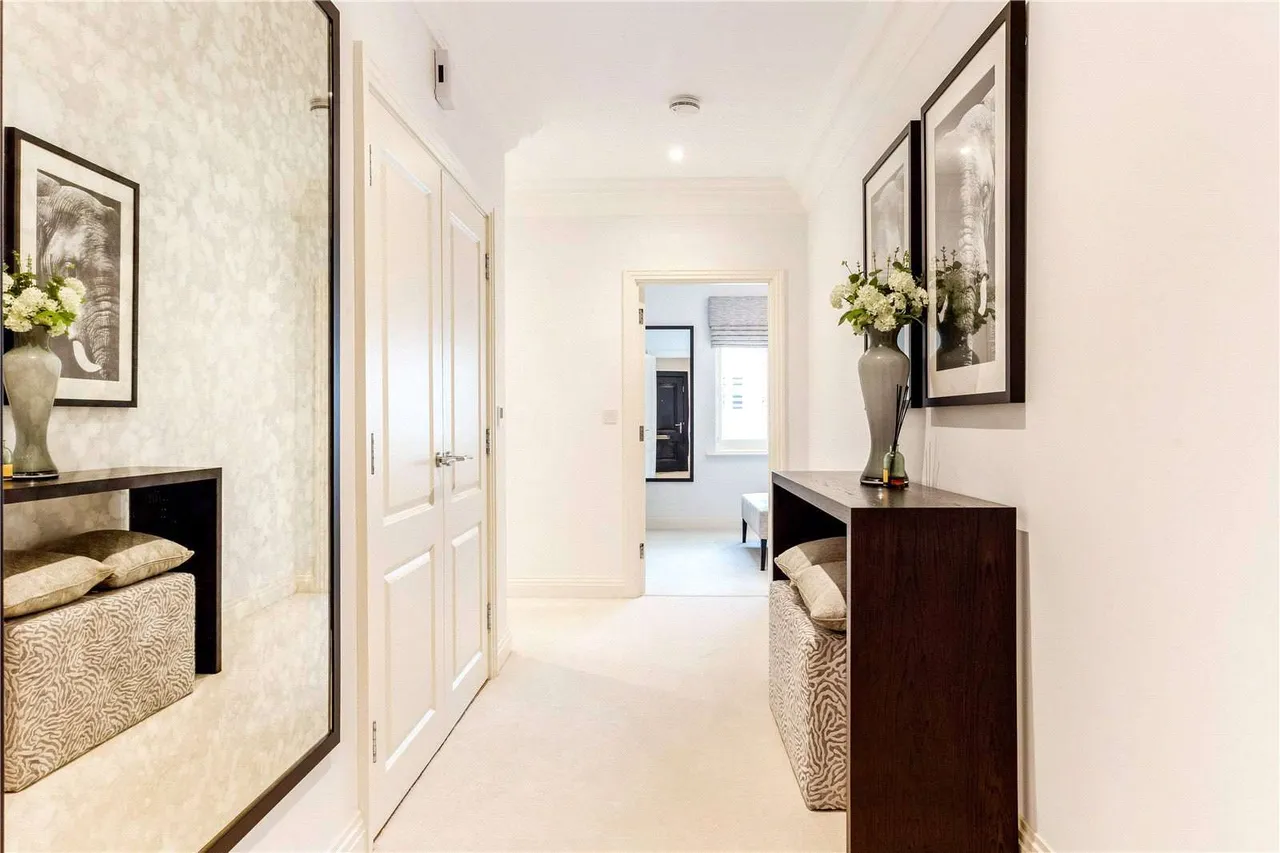 Seymour Drive, Ascot, Berkshire, SL5 8FX, photo 4