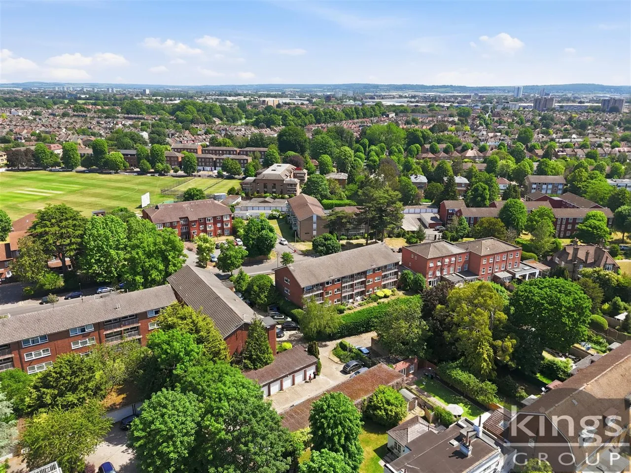 Village Road, Enfield, photo 19