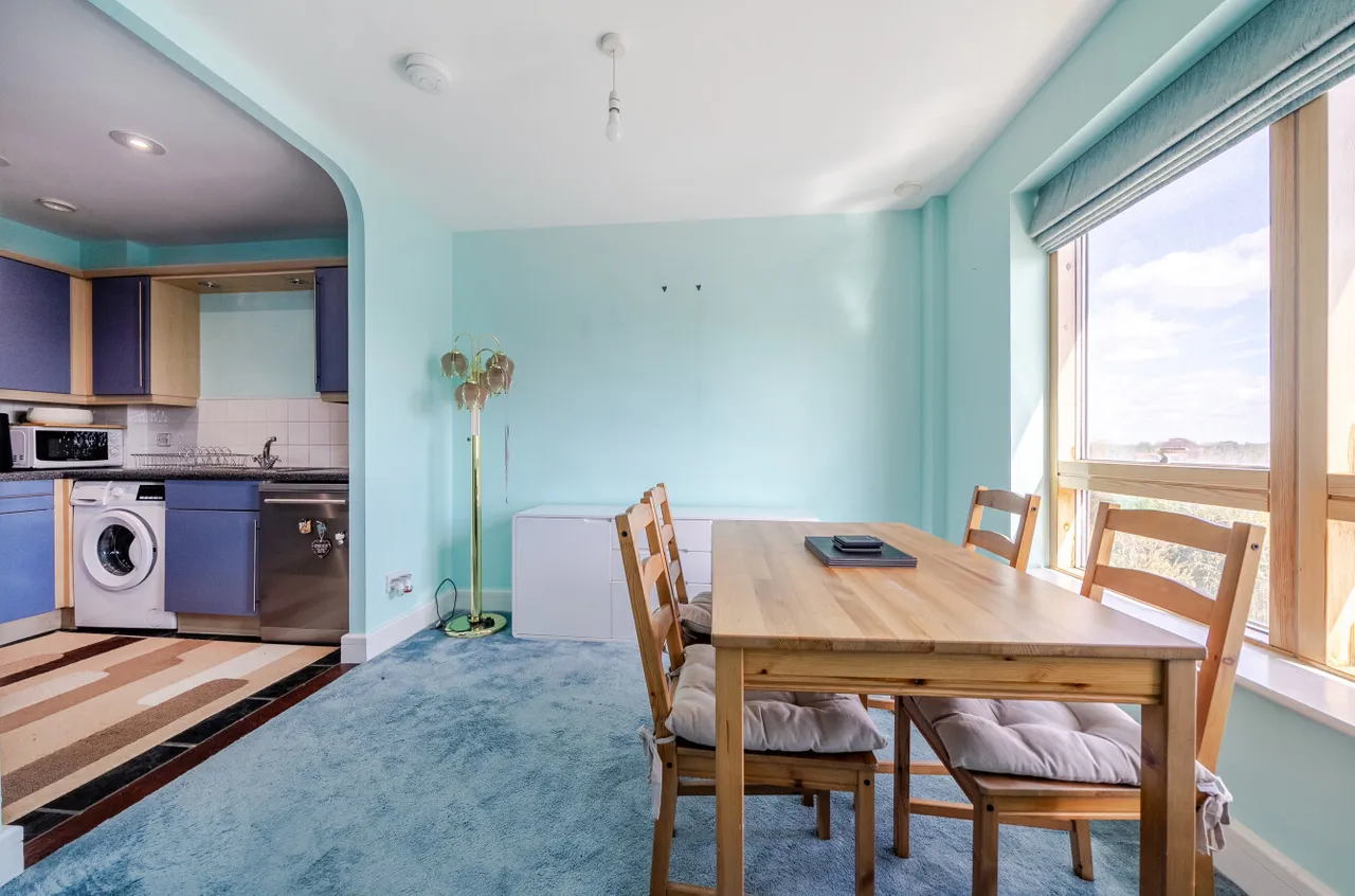 2 bed flat for sale, Bromley