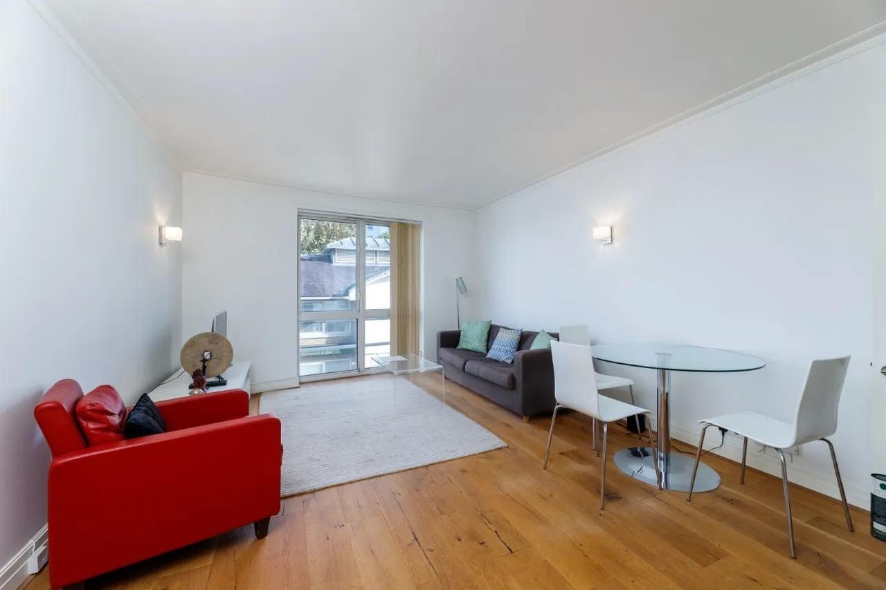 Point Pleasant, London, SW18, photo 6