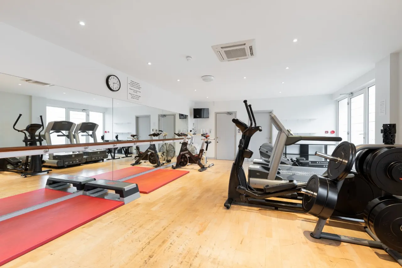 Point Pleasant, London, SW18, photo 9