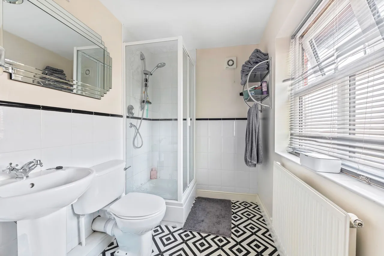 Pennington Close, Frodsham, photo 18